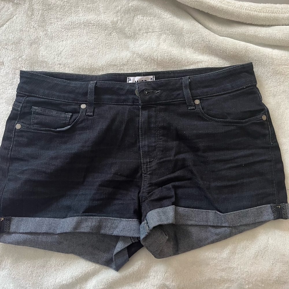 PAIGE denim cuff foot shorts, size 29